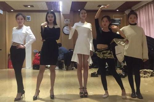 吃瓜群众举报中心官网,网络监督的守护者