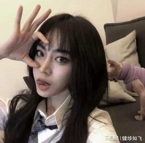 吃瓜美女网红图片头像,网红美女的吃瓜瞬间